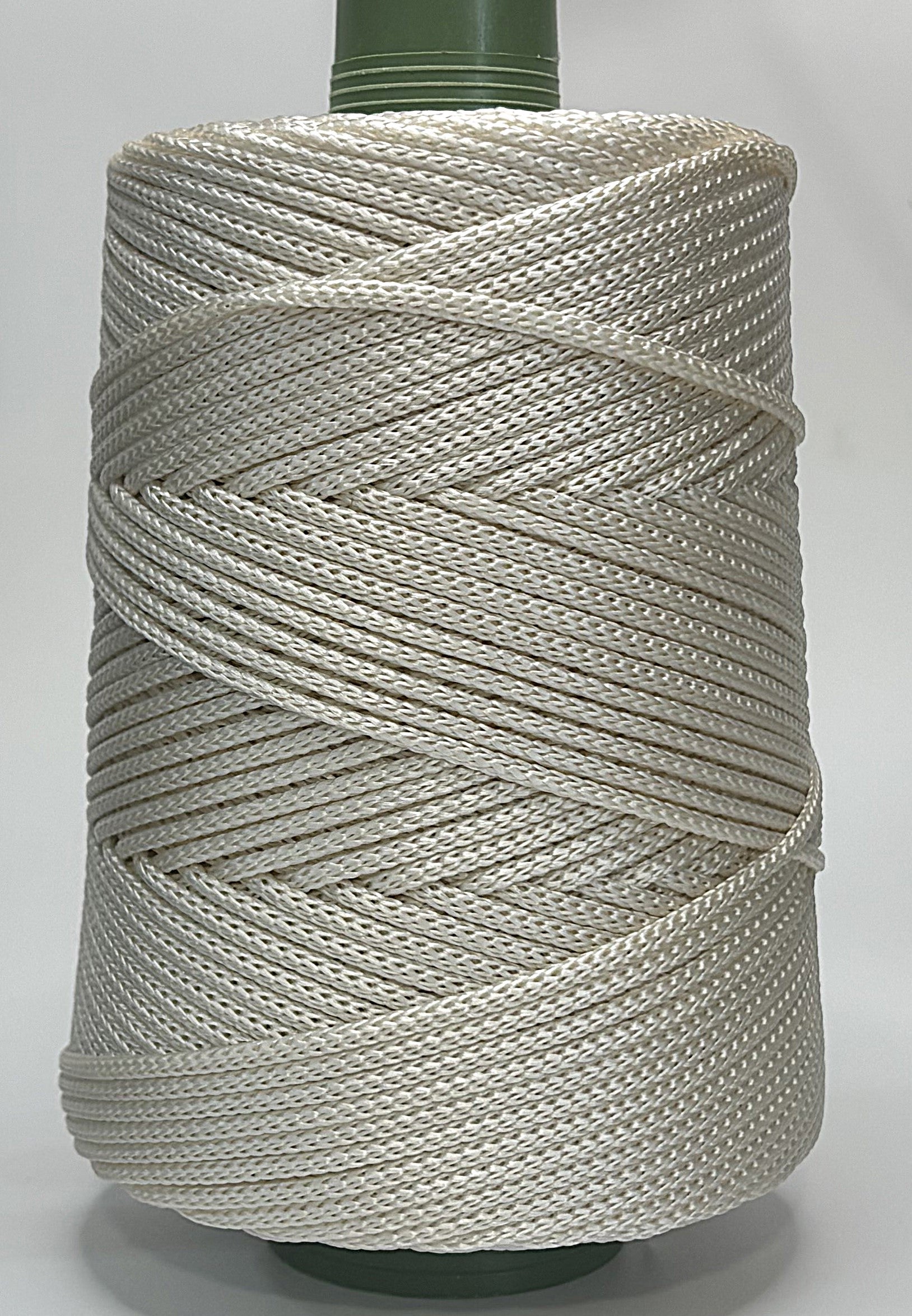 Macrame rope 100% polyester 3 mm