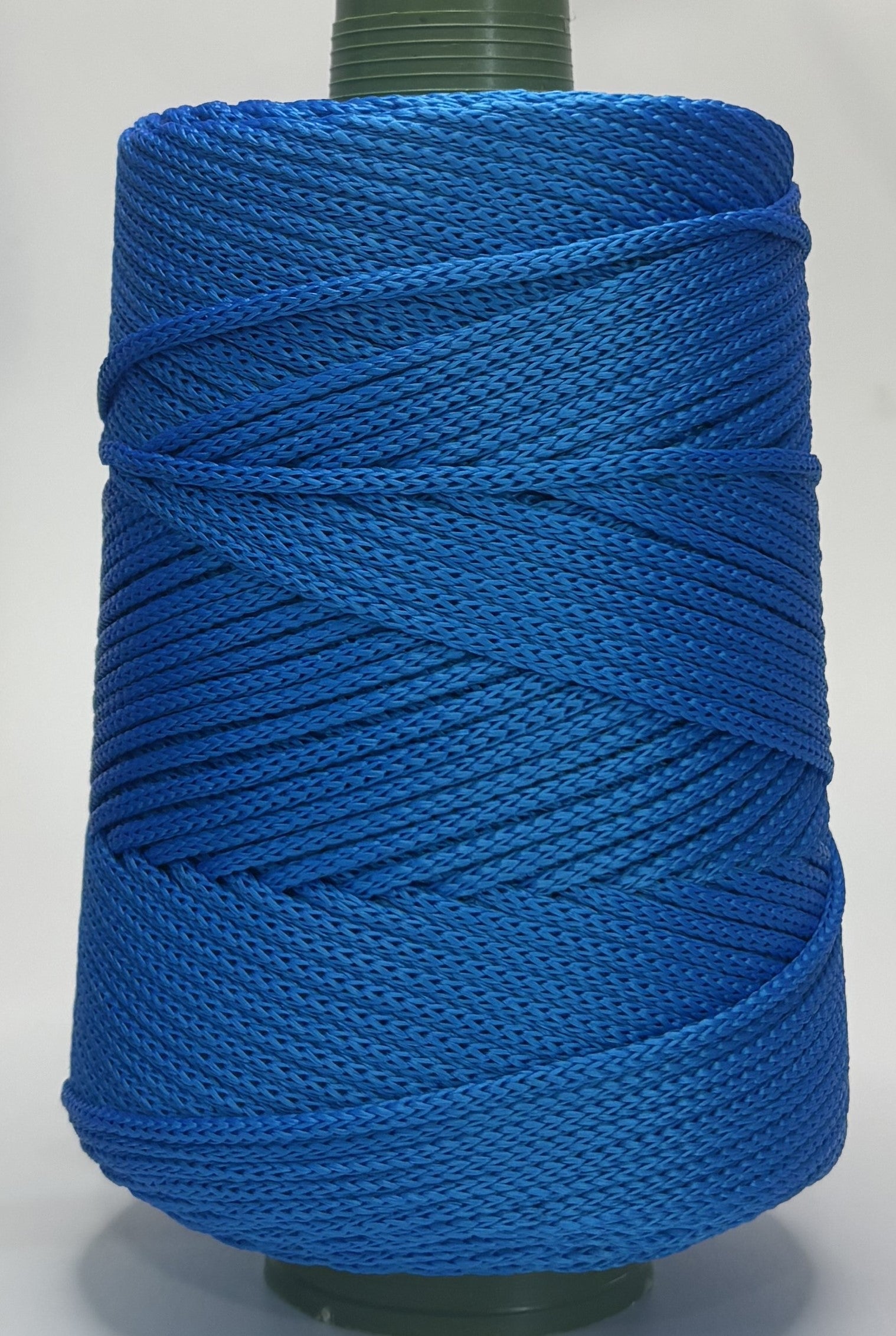Macrame rope 100% polyester 3 mm