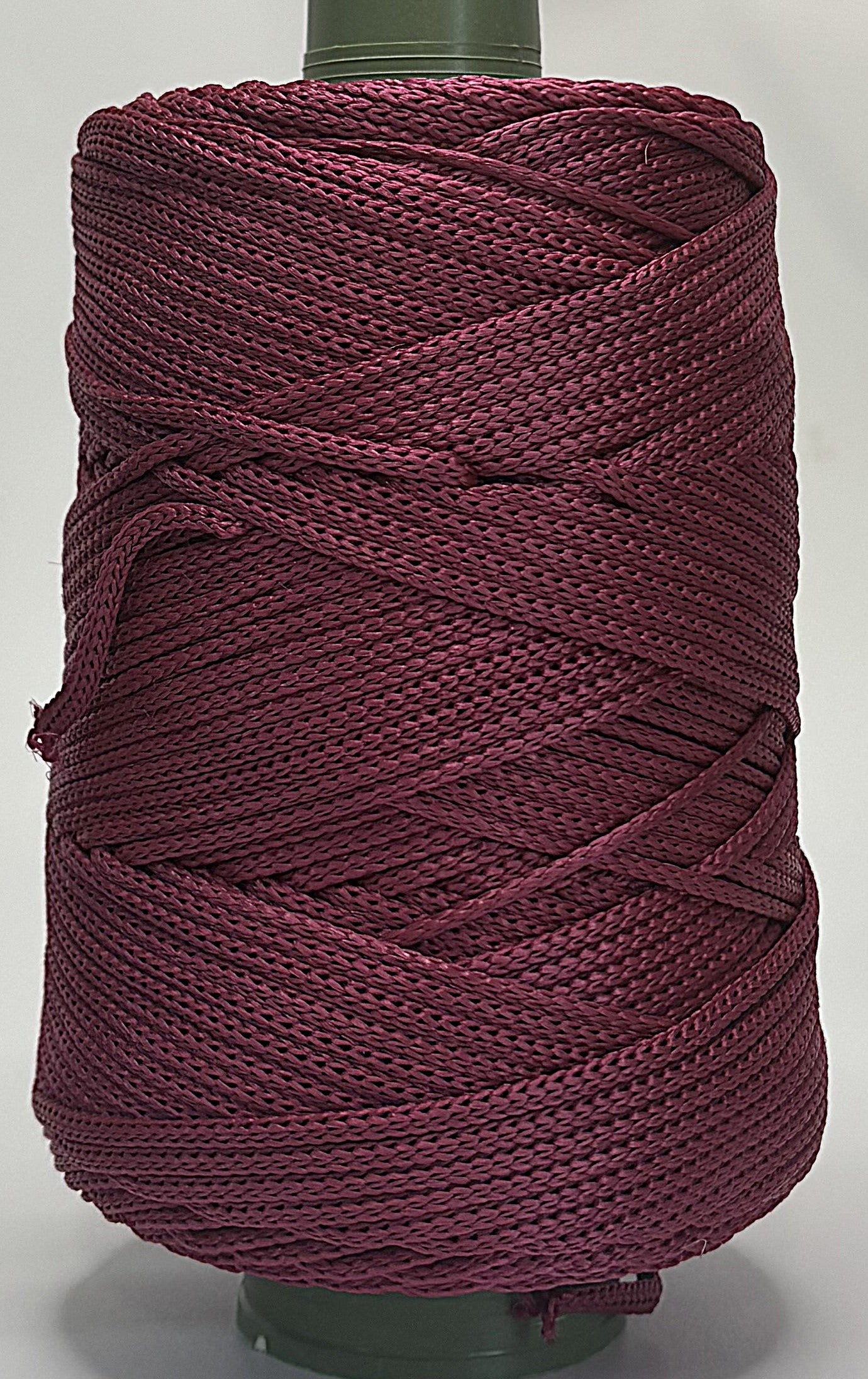 Macrame rope 100% polyester 3 mm