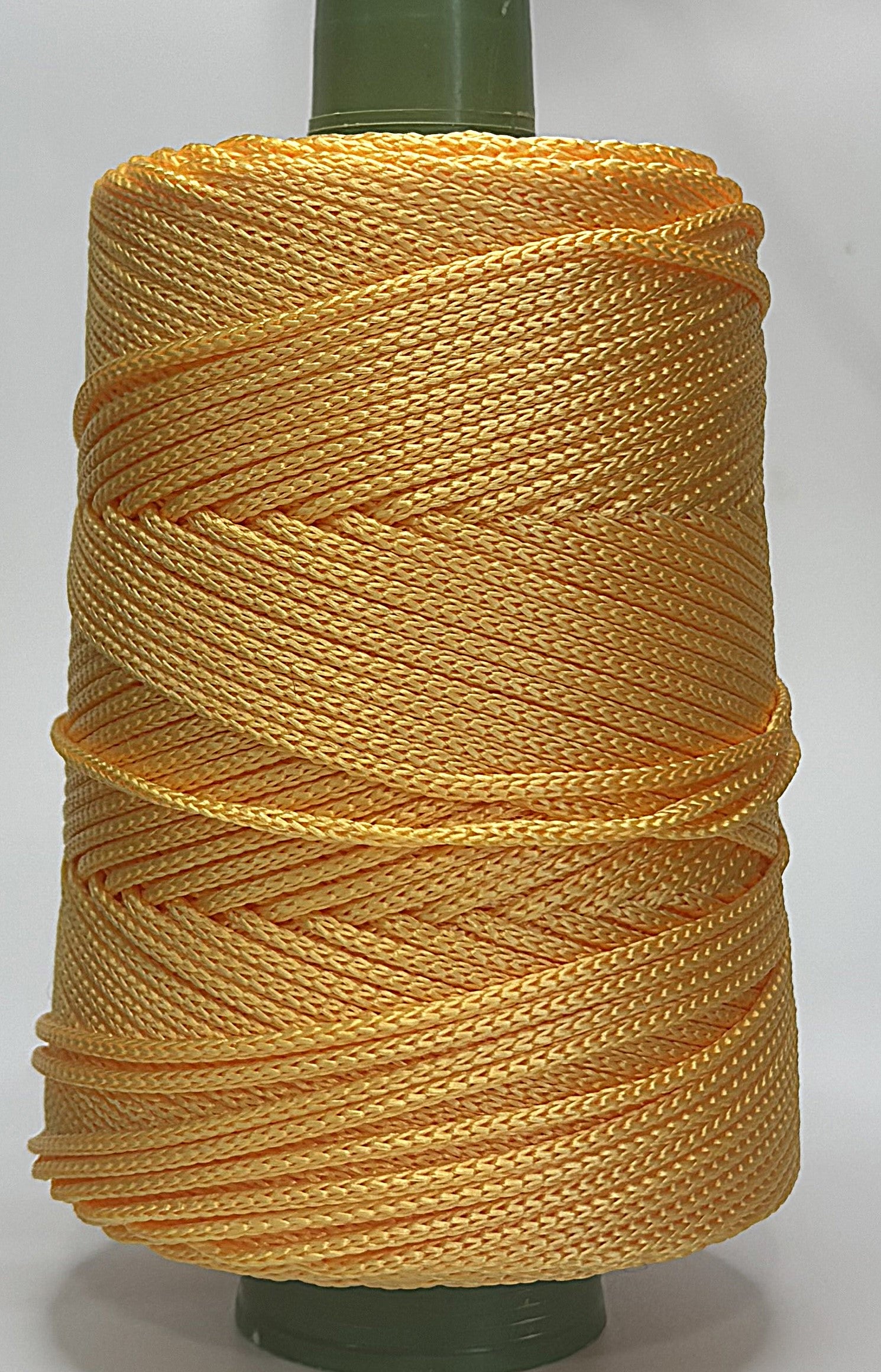 Macrame rope 100% polyester 3 mm